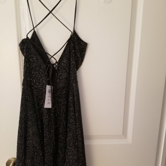 Dress - Picture 5 of 5